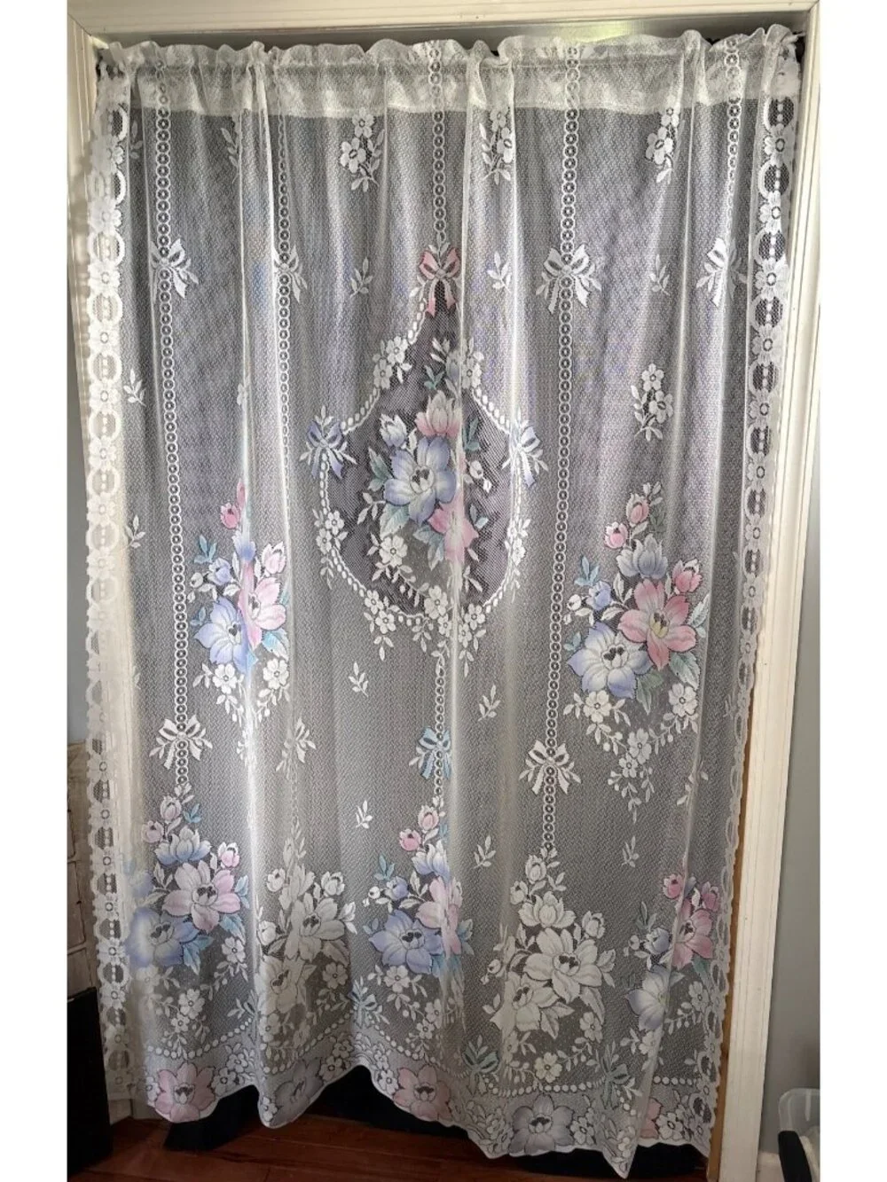 Floral Lace Curtain 60